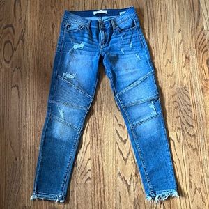 KanCan distressed skinny jeans